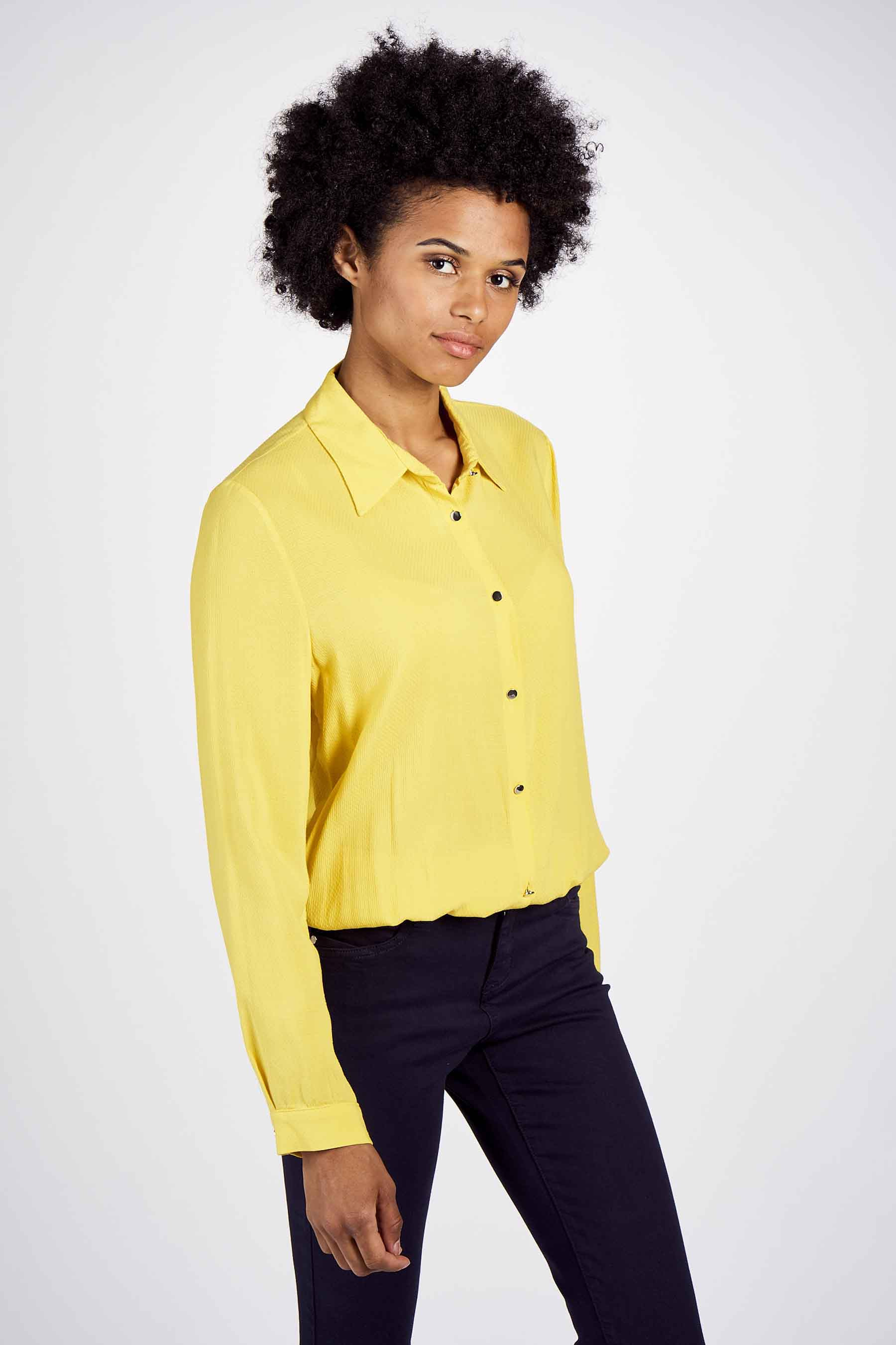 chemise jaune homme