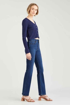 Femmes - Levi's® - 725™ HIGH RISE BOOTCUT JEANS - Zoom sur le jeans - DARK BLUE DENIM