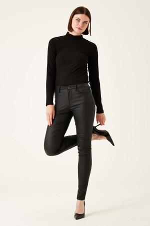 Femmes - GARCIA - Pantalon color&eacute; - noir -  - BLACK DENIM
