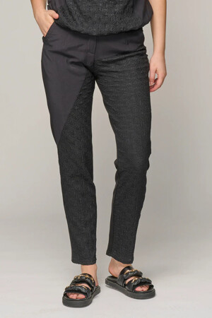 Femmes - NU - Pantalon color&eacute; - noir - Pantalons - noir