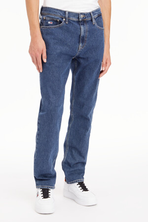 Dames - TOMMY JEANS - Straight jeans - mid blue denim - Denim Days - MID BLUE DENIM