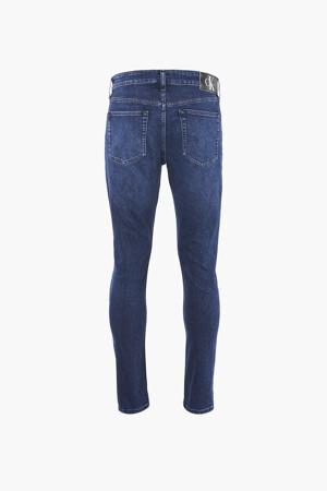 Dames - Calvin Klein - Tapered jeans - mid blue denim - Denim Days - MID BLUE DENIM