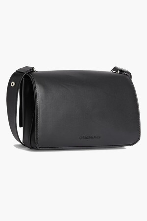 Femmes - Calvin Klein - Sac &agrave; bandouli&egrave;re - noir - Sacs à main & portefeuilles - ZWART