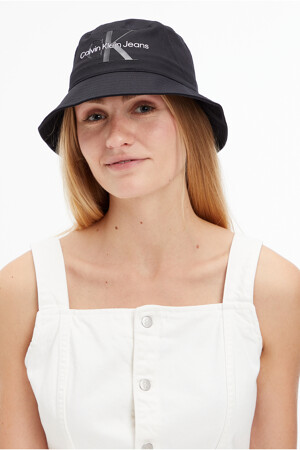 Femmes - Calvin Klein - Chapeau - noir - Bobs & casquettes - ZWART